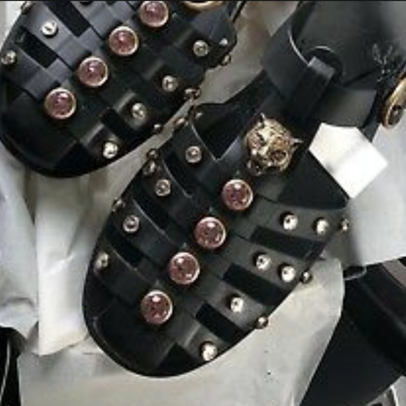 𝙇𝙖𝙨𝙩 𝙎𝙞𝙯 6 💎🖤Crystal-Embellished Jelly Sandal - Picture 6 of 8